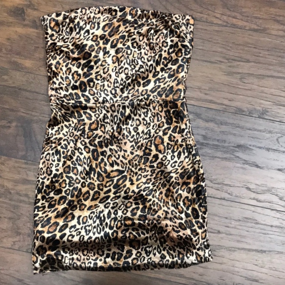 Perfect condition NWOT Strapless Mini Dress from Jagger & Stone cheetah